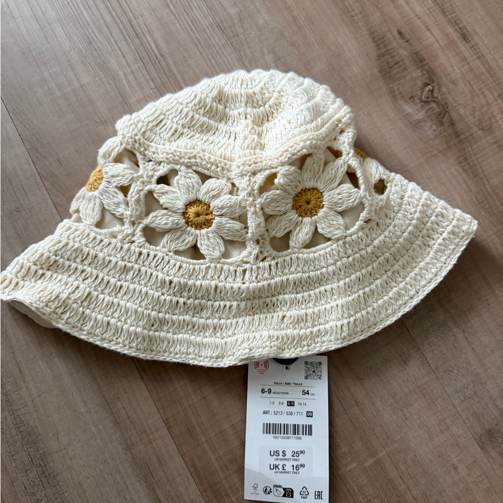 Zara Bucket Hat NWT